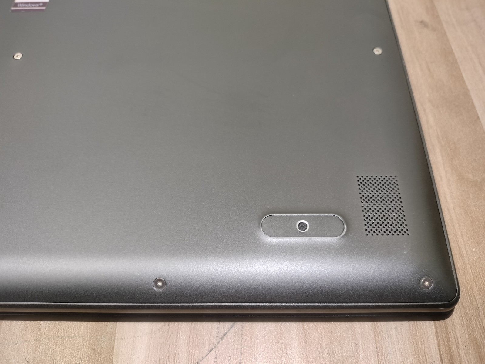 Lenovo Ideapad 530S-14ARR | Ryzen 5 2500U | 8GB RAM | 256GB SSD | NO OS