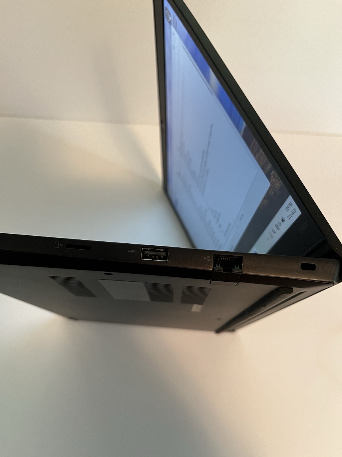 Lenovo ThinkPad T490s i7-8565U @ 1.80GHz 8/256GB 14″ UHD620, see photos #80L