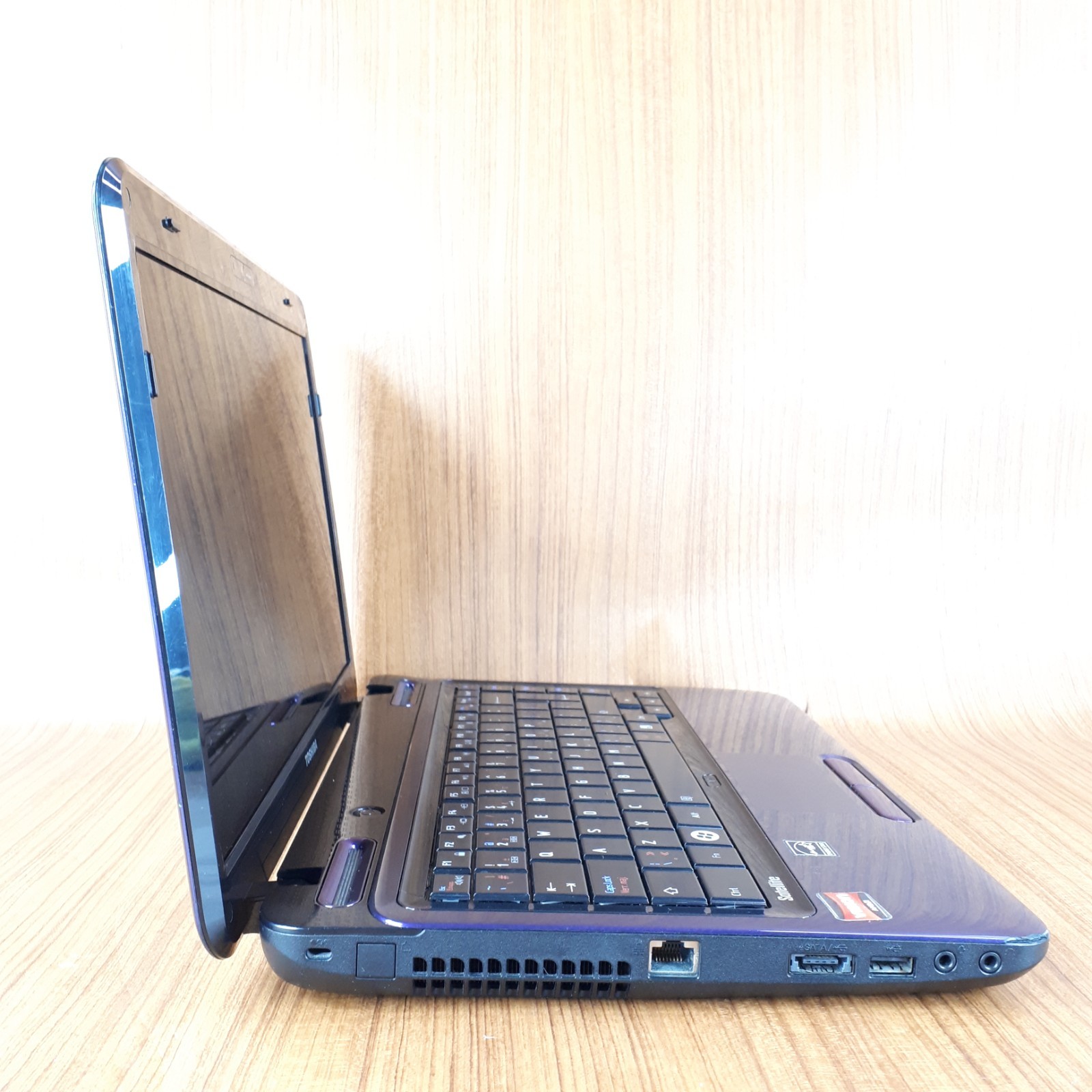 Toshiba Satellite L645D 14″ Laptop AMD Athlon II P320 3GB 250GB AS IS Part H3909
