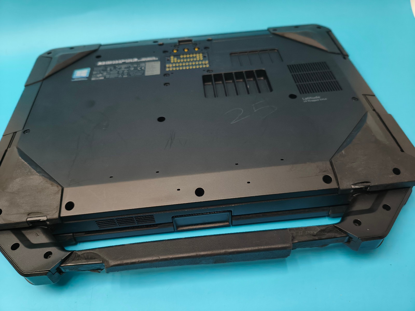 Dell Latitude 5414 Rugged 14″ NON-TOUCH i5-6300U 2.4GHz 8GB NO SSD/Caddy #25