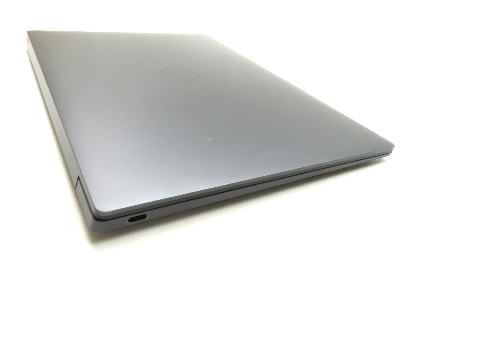 Dell XPS 13 Plus 9320 13.4″ Intel i7-1360P 2.2GHz 32GB RAM 1TB SSD
