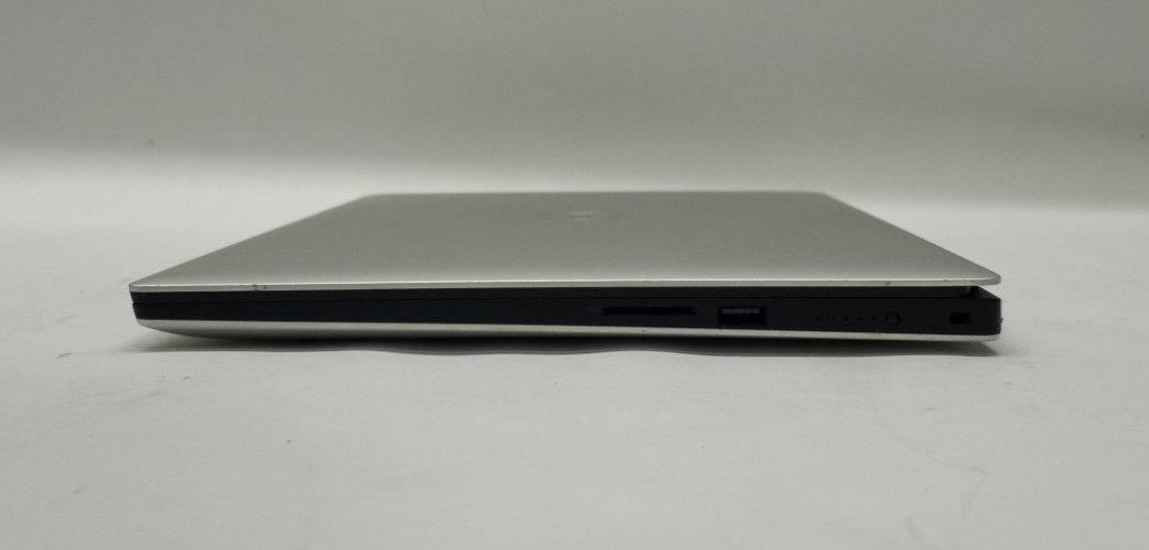 DELL XPS 15 7590 15.6″FHD i5-9300H@2.40GHz 8GB RAM 256GB NVMe WIN 11 Pro WH762*!