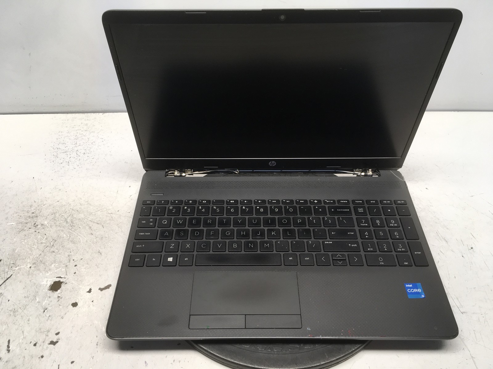 HP 250 G8 Intel i5 11th gen No RAM NO HDD No Batt
