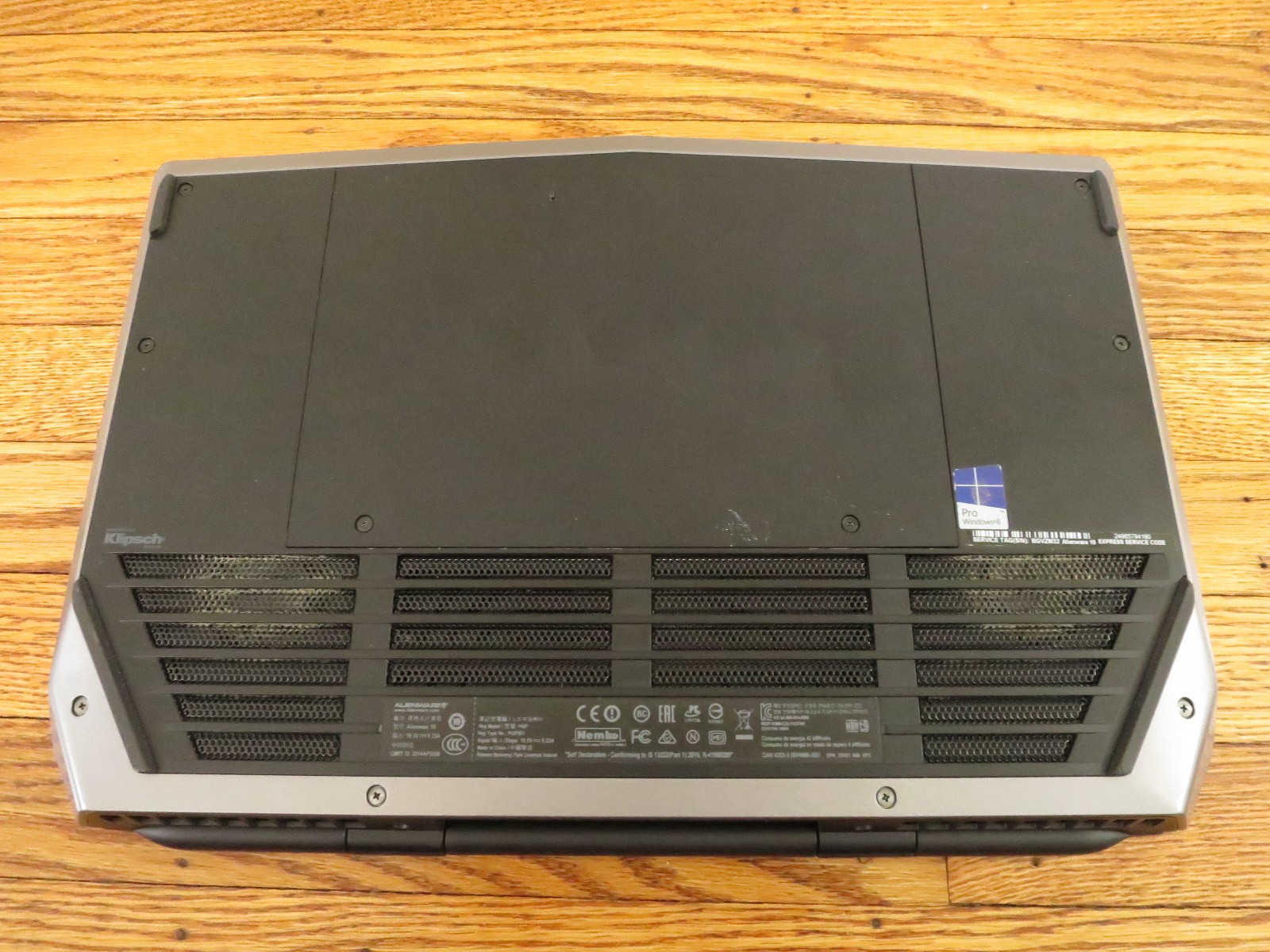 Alienware 15 R2 – 15.6″ – i7 – 16GB RAM – GTX 980M – New 1 TB SSD – Original Pac