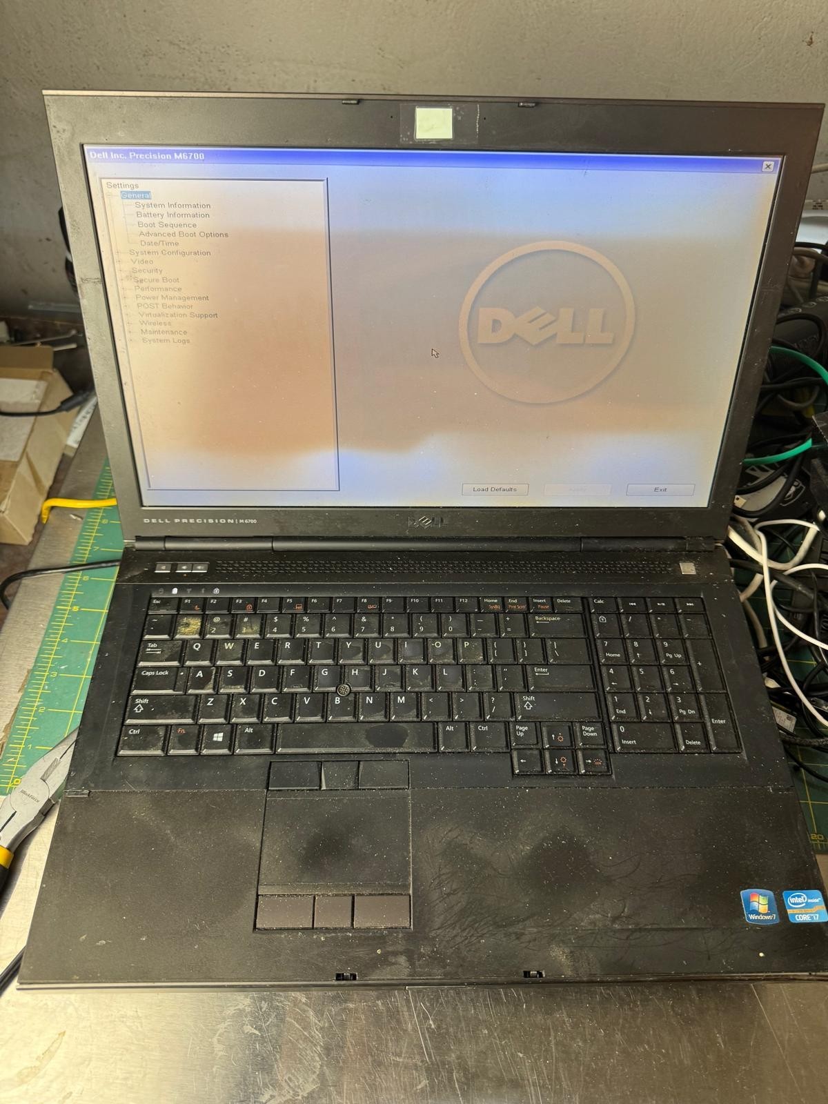 Dell Precision M6700 Core i7-3740QM, 4GB RAM, 17.3″ Laptop *READ #4269
