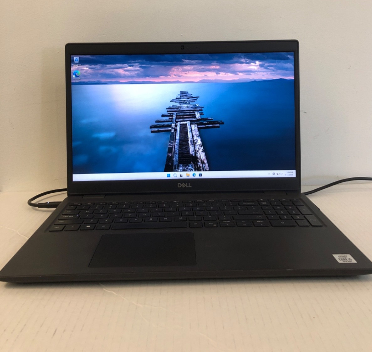 Dell Latitude 3510 Laptop / i5-10210U CPU / 8Gb DDR4 RAM / 256Gb NVMe SSD W11p