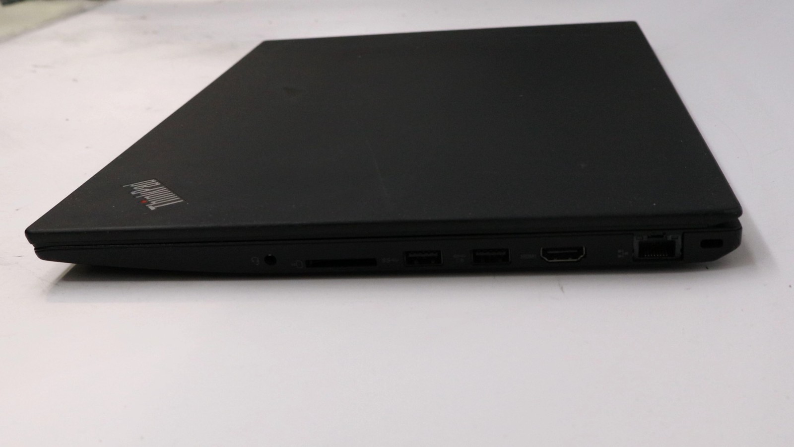 Lenovo ThinkPad P52s 15″ i7-8650u 16GB 512GB – Good