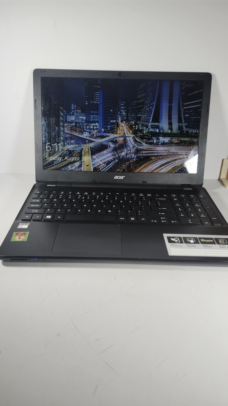 Acer Aspire E5-521-23kh Laptop W/ Adapter Charger Tested Working Windows 10 READ