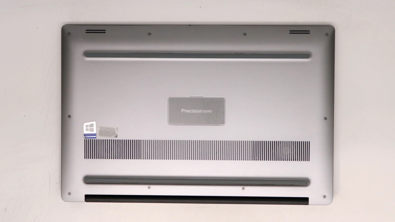 Dell Precision 5540 15″ i5-9400h 16GB 256GB – Good READ DESC