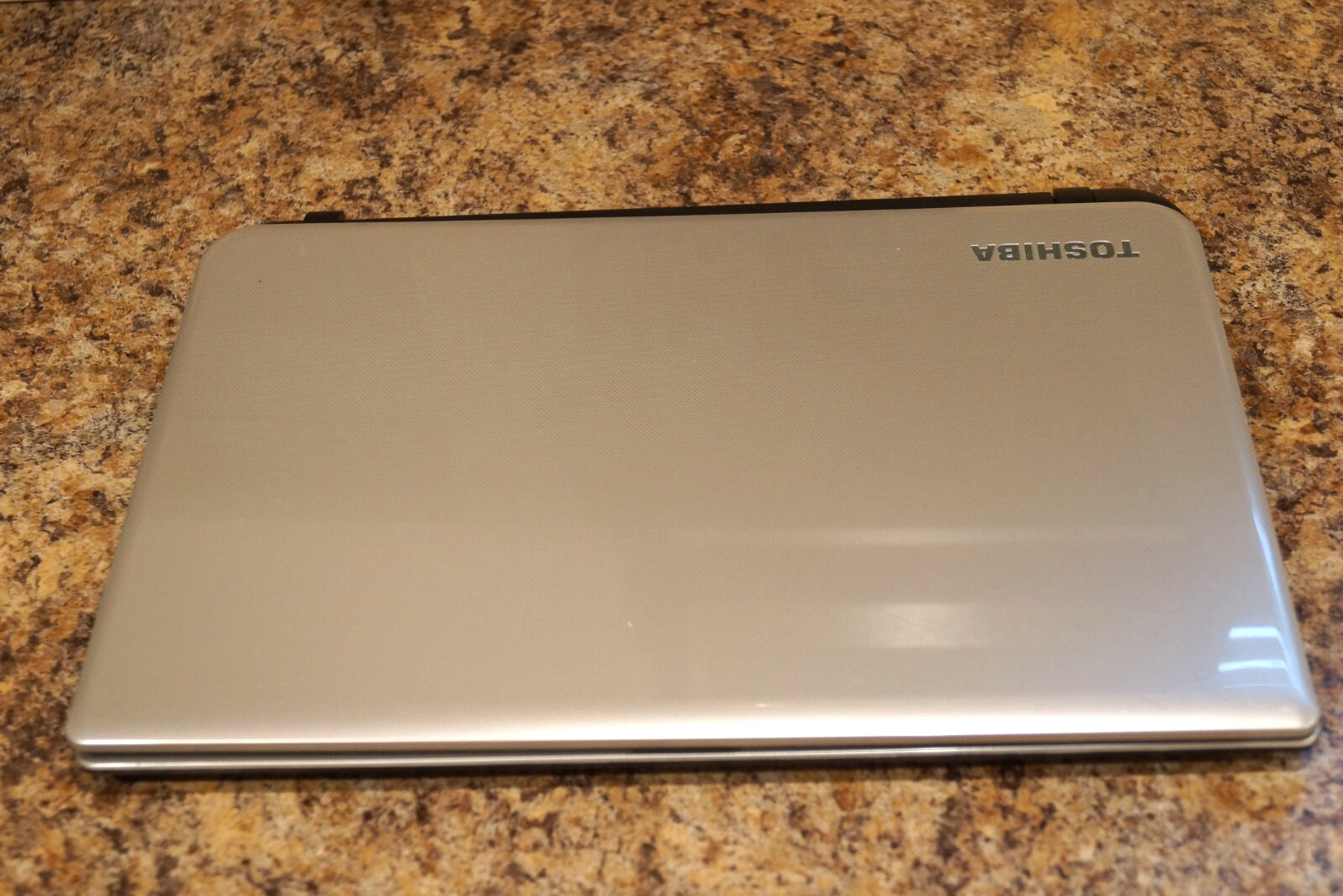 Latest 24H2 WIN 11PRO,Touchscreen Toshiba L55DT-B5144@2.00GHz.8GB RAM,250GB SSD