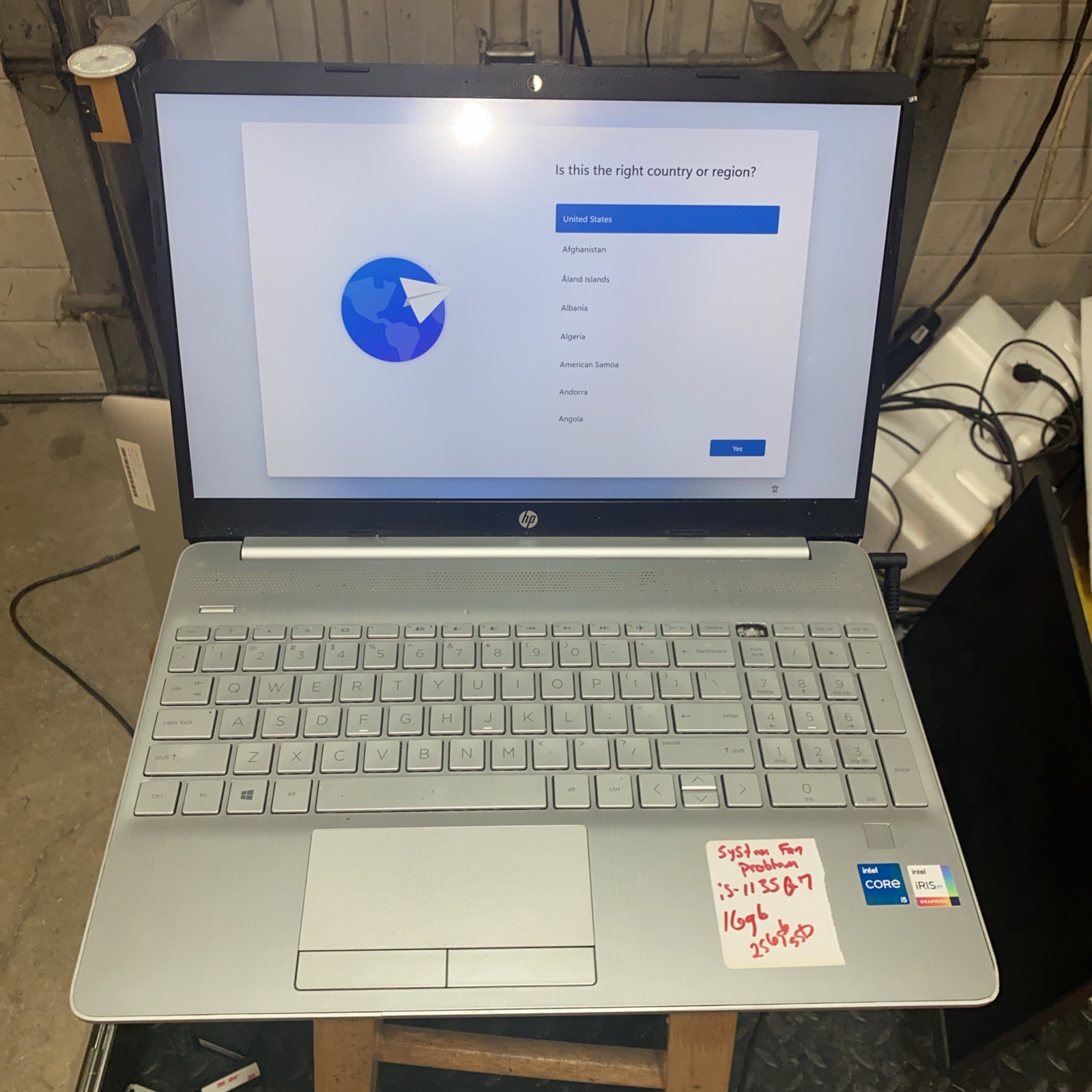 HP 15-DW3165ST i5-1135G7 2.4GHz, 16GB Ram, 256GB SSD, Win 11