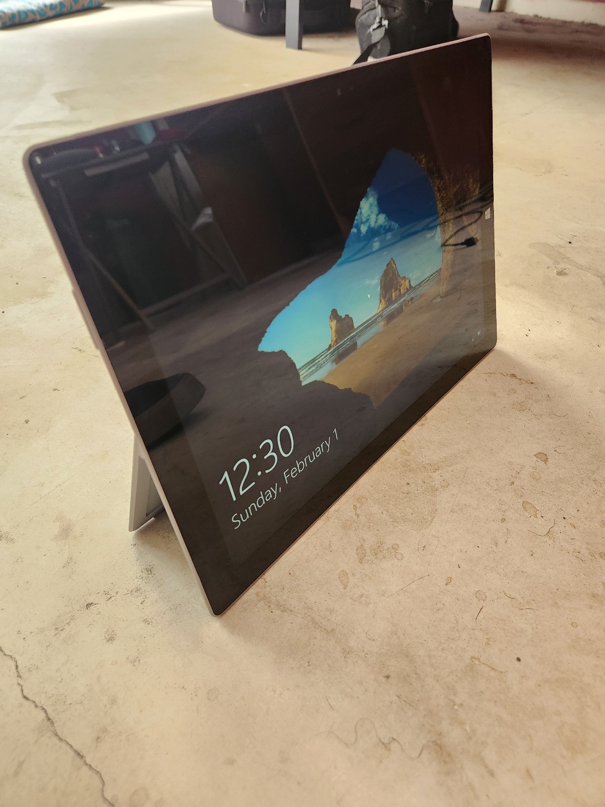 Microsoft Surface Pro 3 Intel Core i5 GHz 8GB RAM 256GB SSD