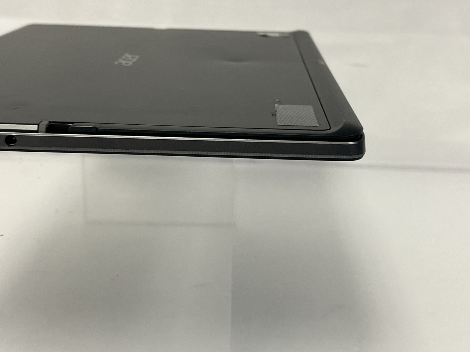 Acer Switch 5 N17P5 Intel Core i3-7130U 2.70GHZ 4GB RAM 128GB SSD #1