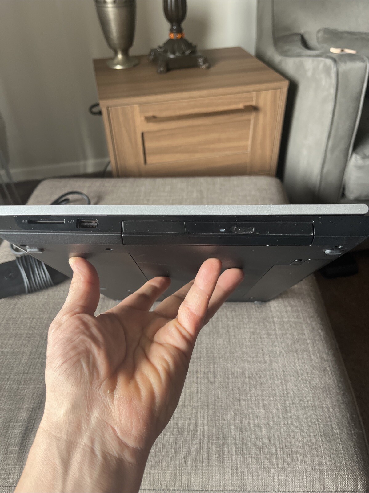 Dell Inspiron 3542 Intel i3-4005U 8GB RAM 500GB HDD 15.6″ Webcam Charger (READ)