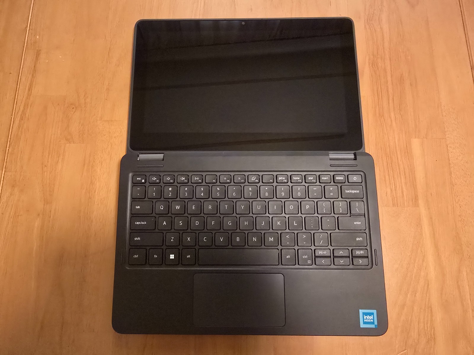 Dell Latitude 3140 2in1 Touchscreen, Intel N200 128GB 8GB Win11 Pro – With Case!