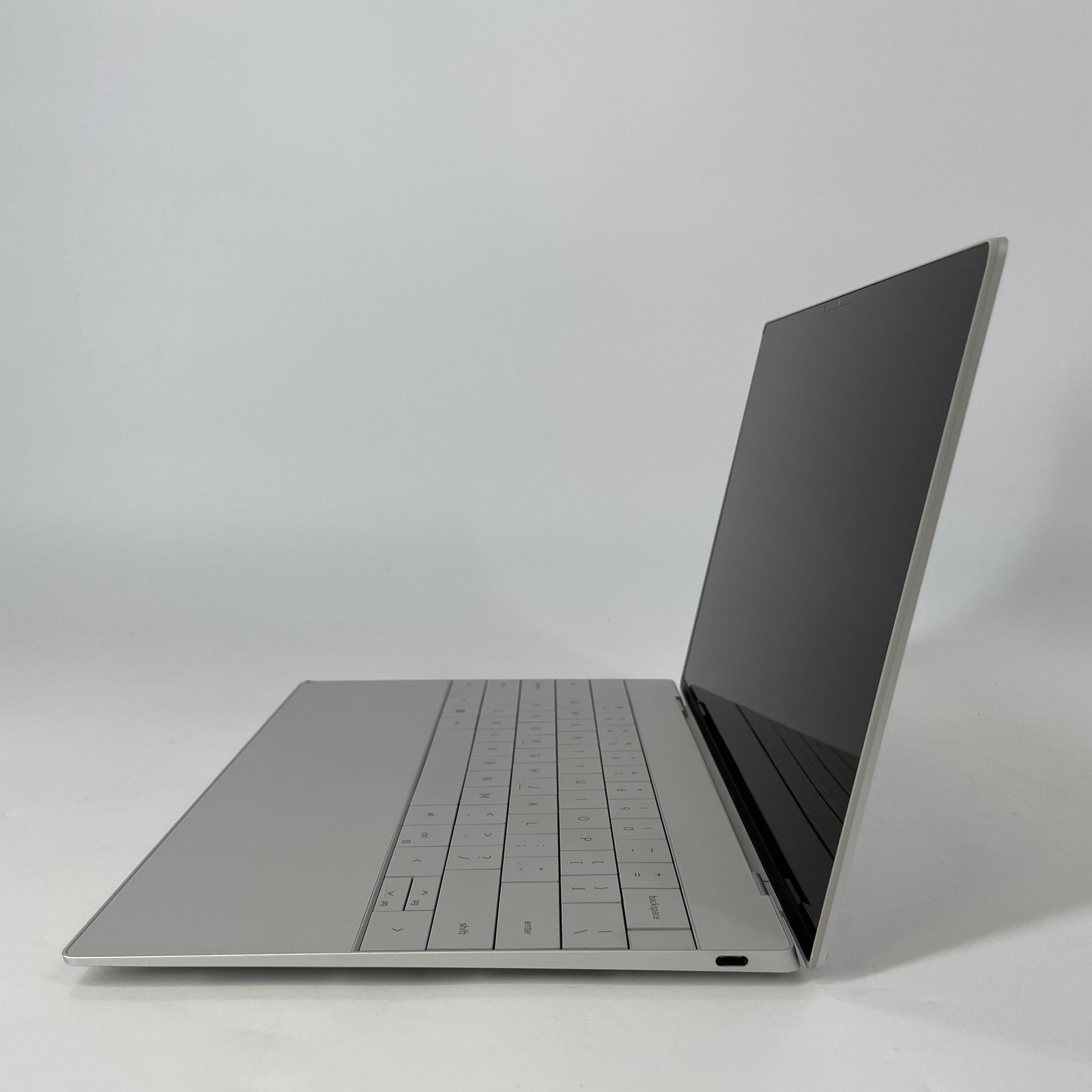 Dell XPS 13 Plus 9320 UHD+ TOUCH 2.1 GHz i7-1260P 16GB 512GB SSD Good