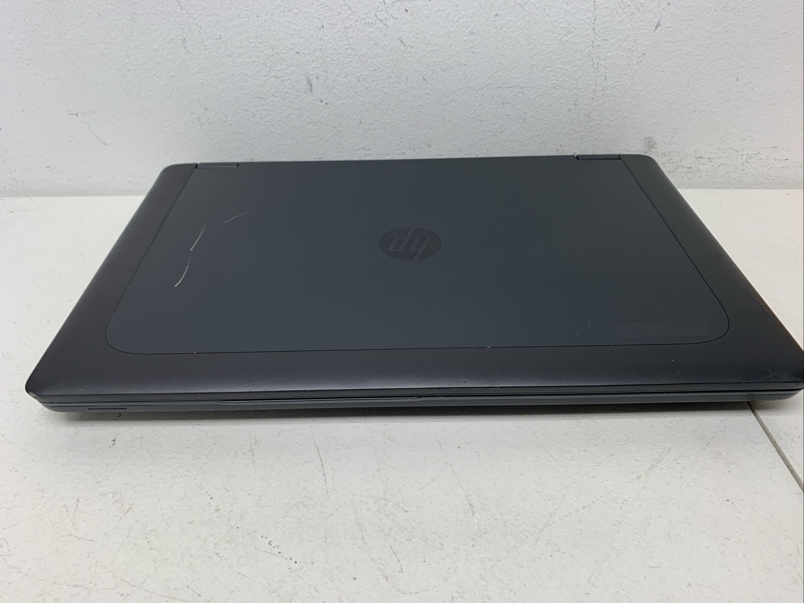 HP ZBook 17 G2 Core i7-4710M 2.50GHz 12GB RAM 256gb SSD Wind 10 Pro Read Descr