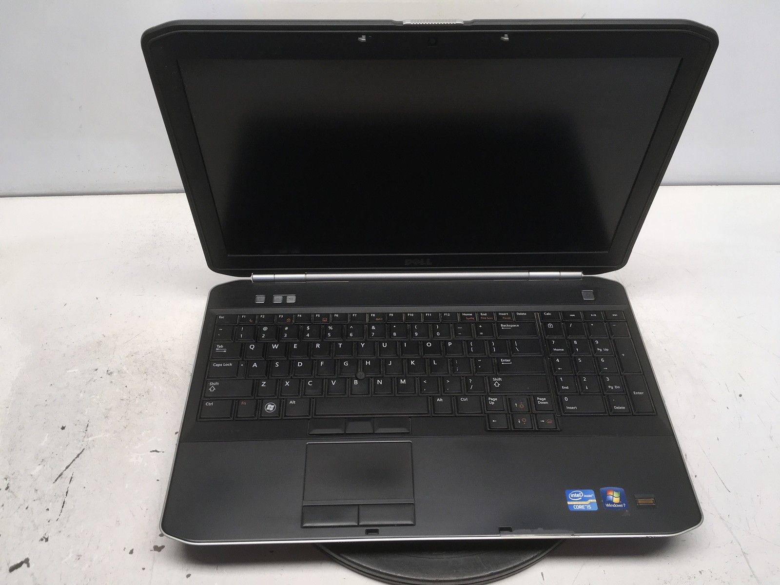 Dell Latitude E5520 Intel i5-2430M 2.4GHz 4 GB NO HDD No Batt