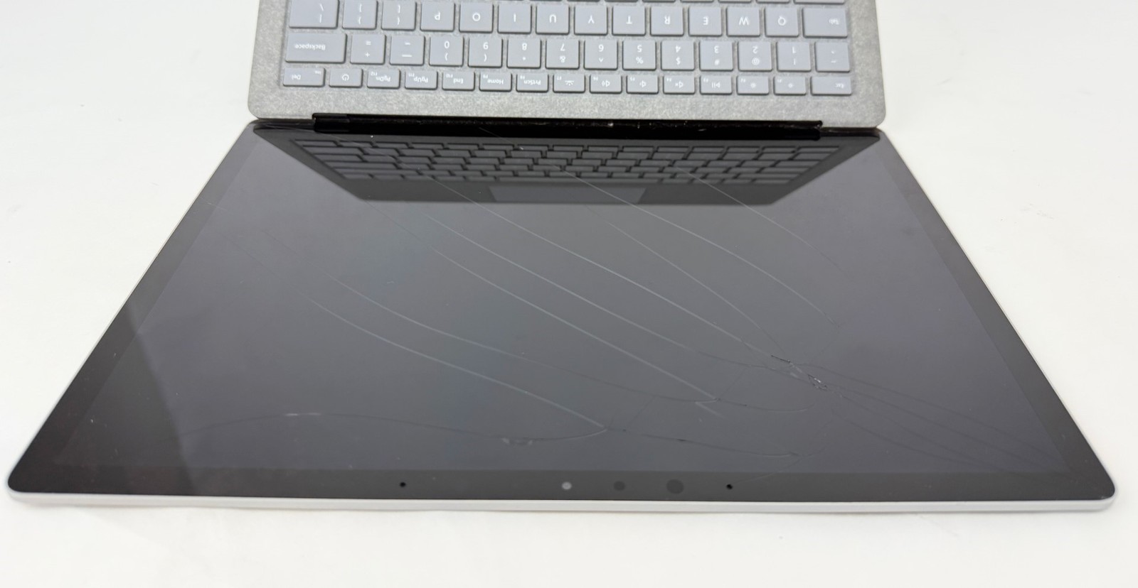 Microsoft Surface Laptop 2 1769 13.5″ Touch i5-8250U 8GB 128GB W11H Grey – Read