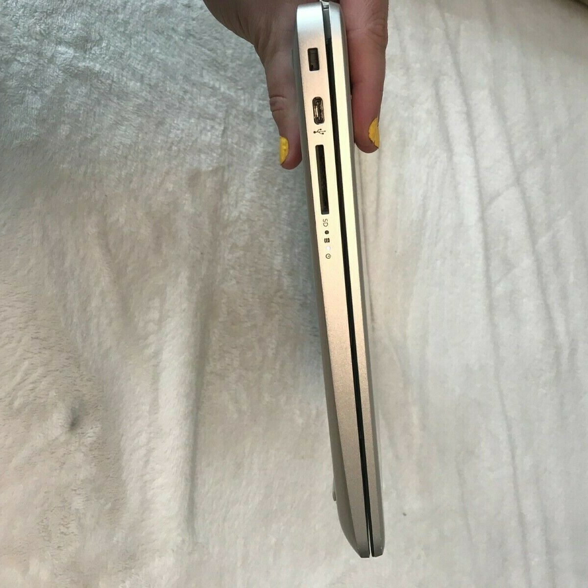 HP 14 Laptop PC 256GB 2.4 GHz
