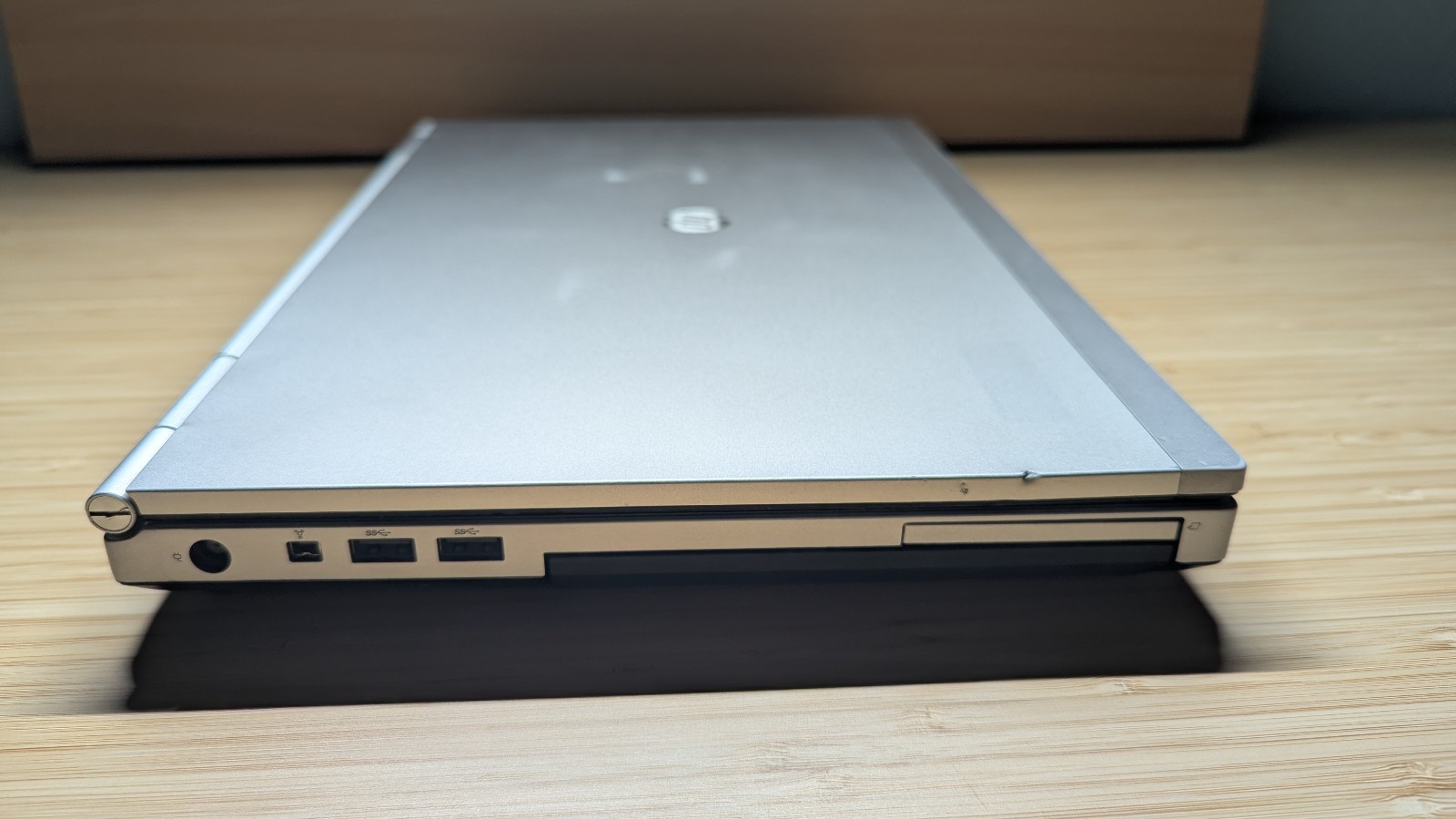 HP EliteBook 8460p with i7-2720QM, for parts, or who can repair by resolder