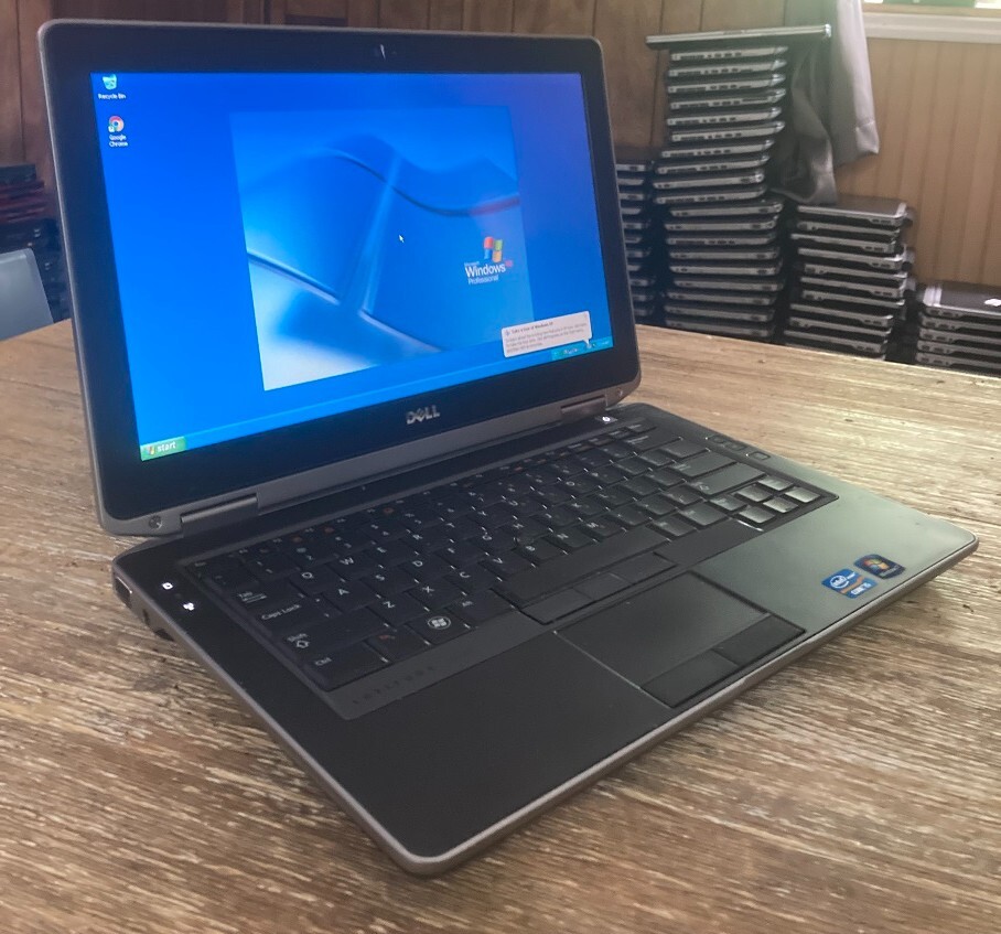 14.1″ Dell E5400 Laptop Vintage Windows XP 32 Bit Intel 2.2ghz 2gb 160gb DVD