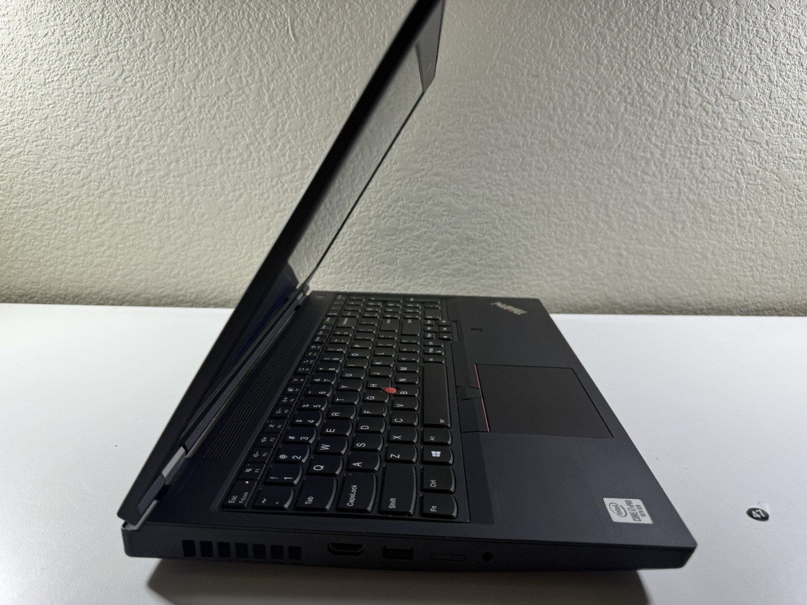 LENOVO THINKPAD P15 GEN 1 | CORE I7-10850H 512GB 16GB RAM WIN 11 NVIDIA T1000