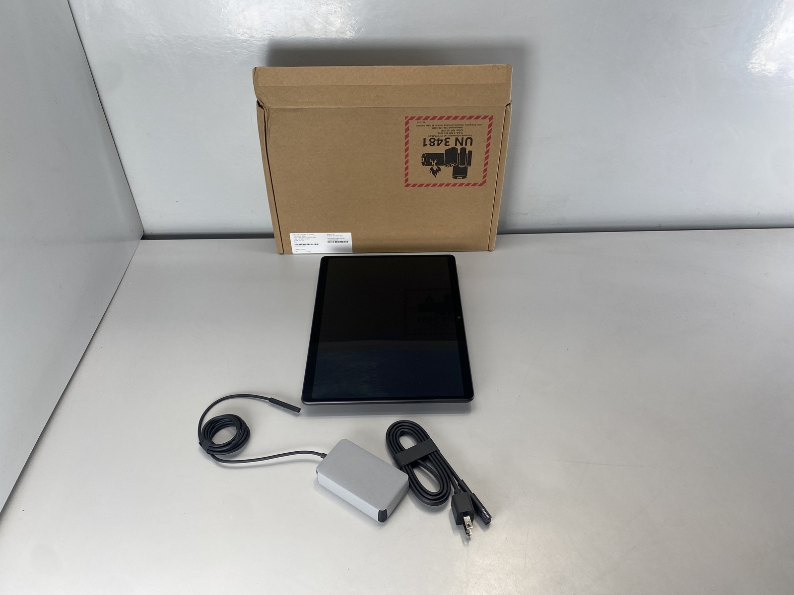 Microsoft Laptop Surface Pro 11th Edition 13″ Intel Core Ultra 7 266V 512GB