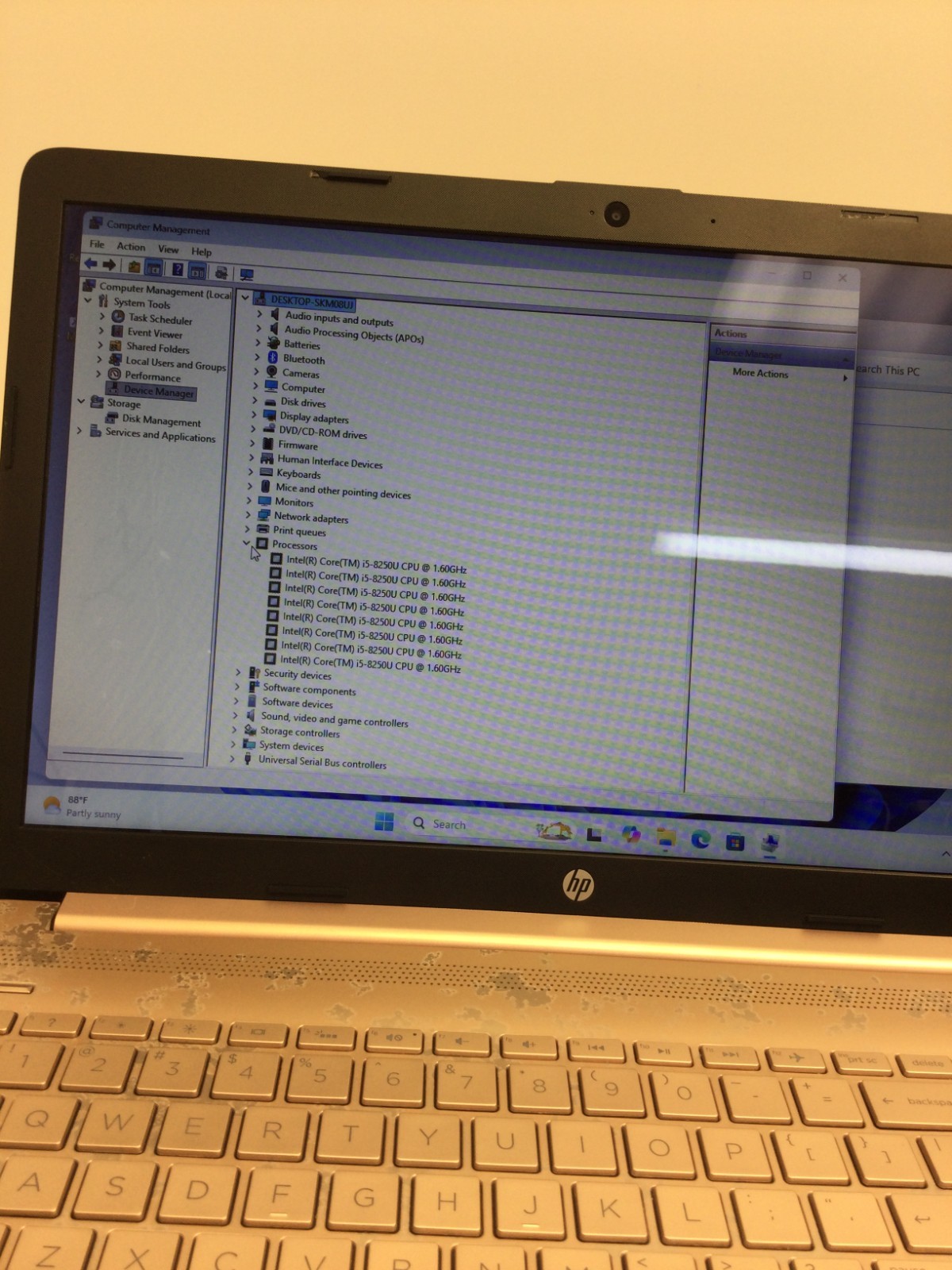 HP laptop 15-da0xxx core i5-8250u 1.60ghz 15.5” 8GB RAM 480GB SSD WIN 11 PRO