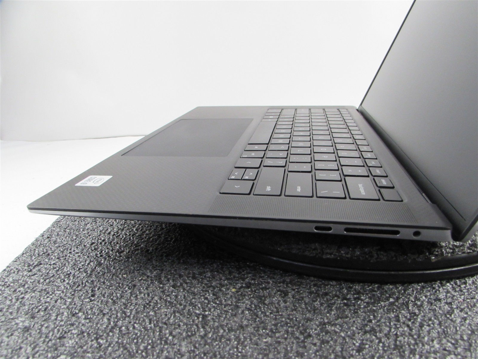 DELL PRECISION 5550 1920X1080 FHD CORE I9-10885H 1TB 32GB RAM T2000 NO O.S/BATT
