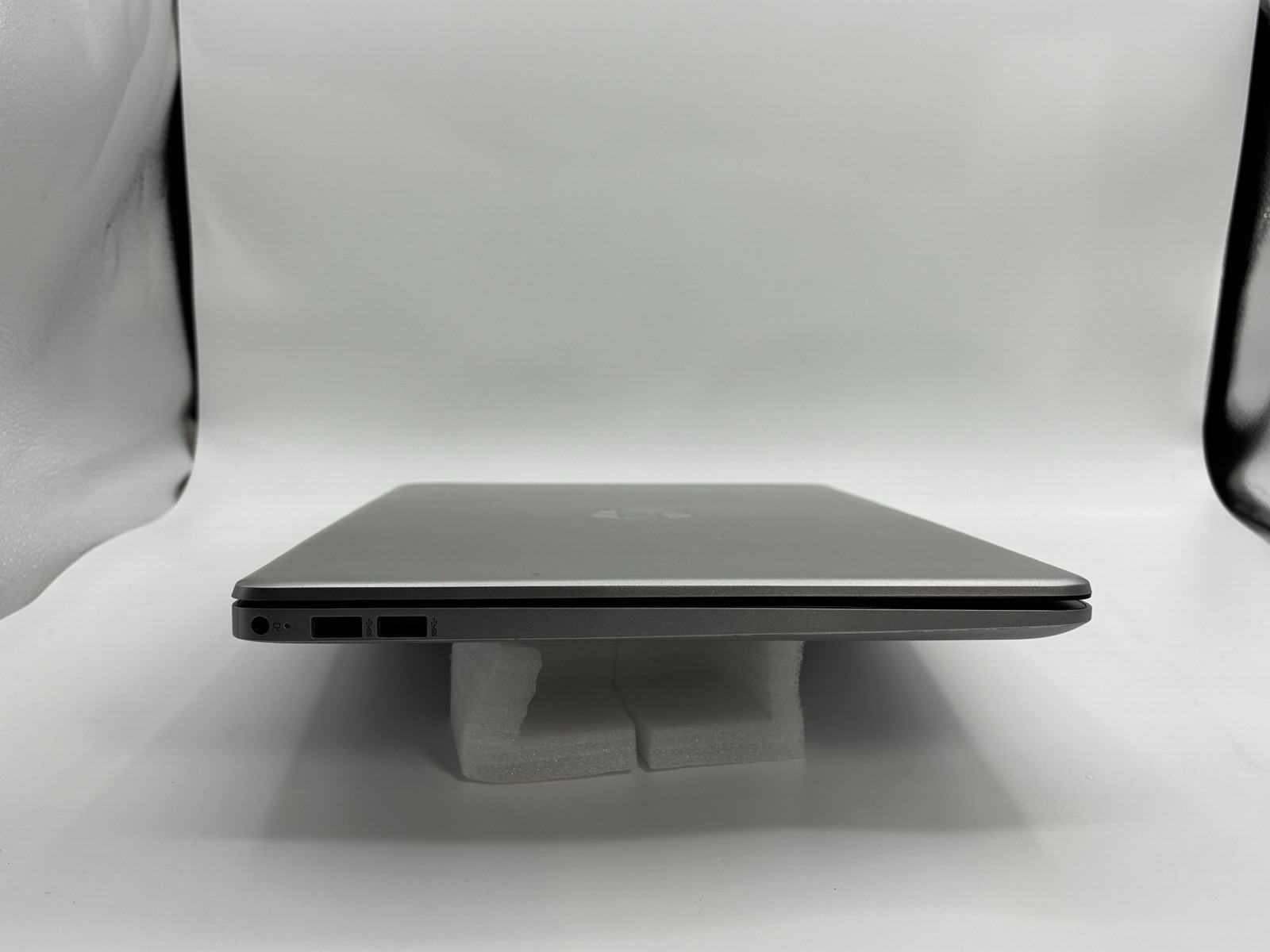 HP 15-dy1076nr Laptop, 15.6″, i5-1035G1, 8GB RAM, 256GB SSD, Windows 11