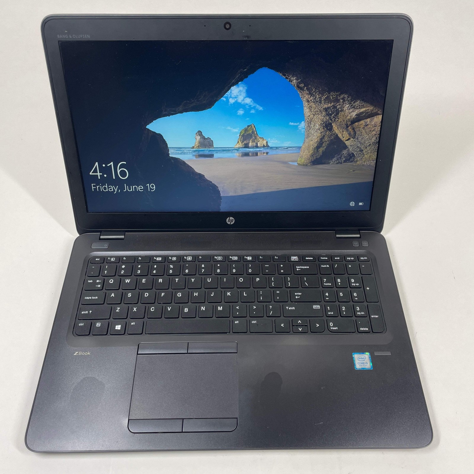 HP ZBook 15U G4 15.6″ i5-7200U 2.5GHz 8GB RAM 512GB SSD