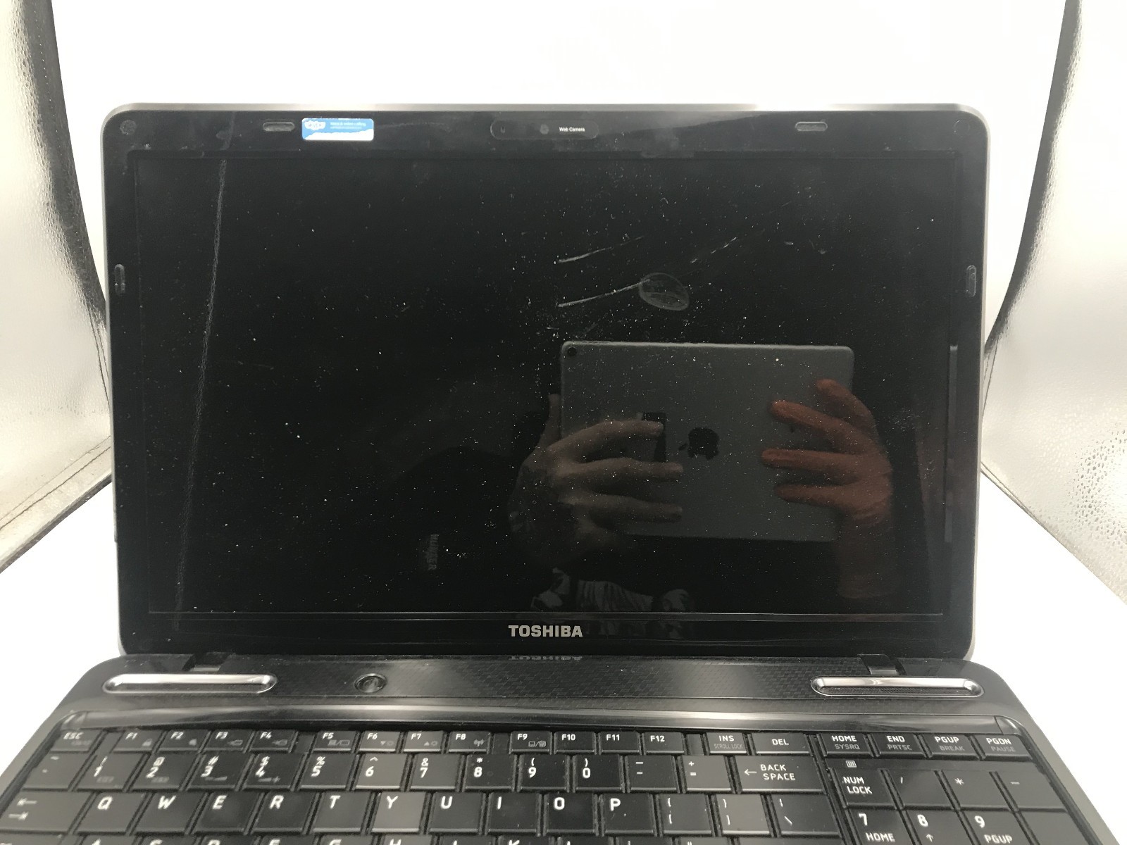 TOSHIBA SATELLITE L655D S5159 – FOR PARTS/REPAIR – AMD PHENOM II – NO RAM – BB