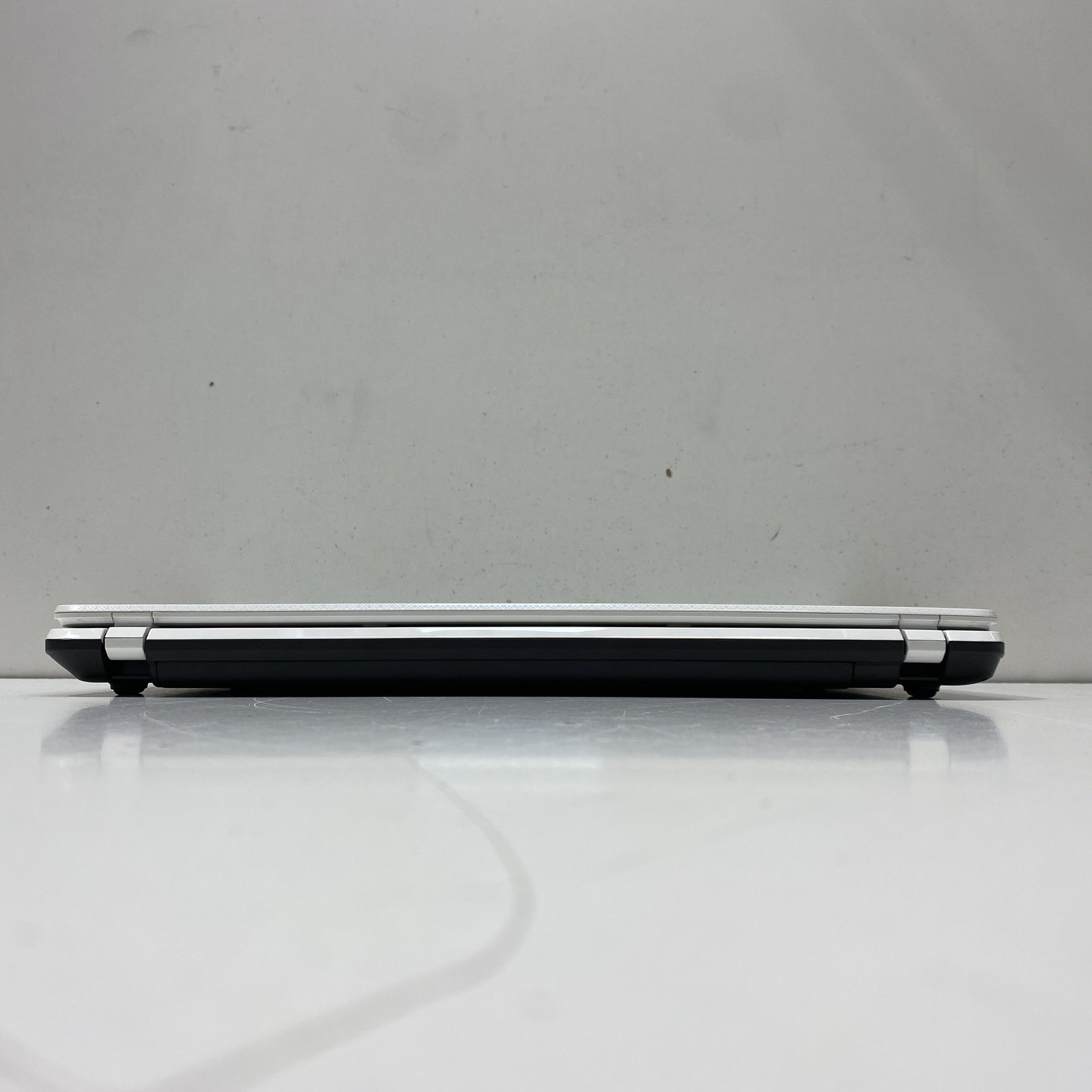Gateway NV55S24u 15.6″ Laptop AMD Quad-Core No HDD Broken Screen For Parts
