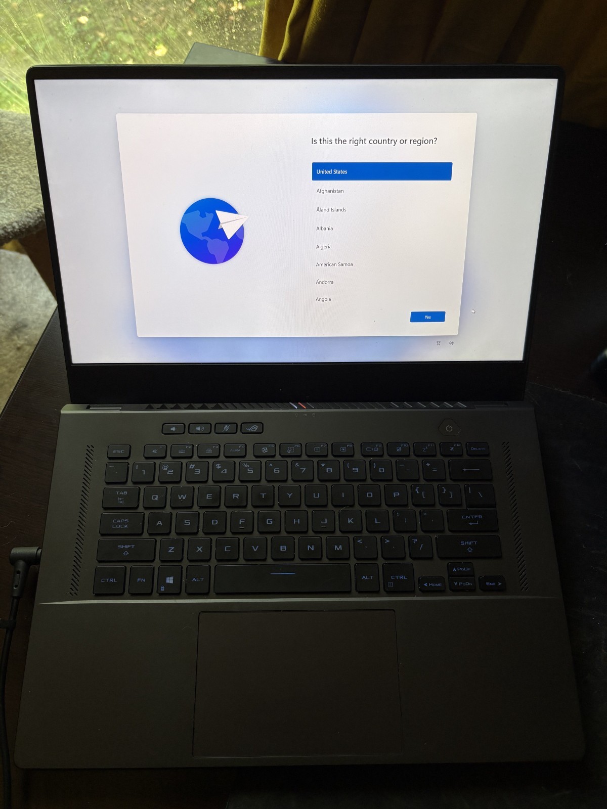 ASUS ROG Zephyrus G15 15.6″ (1TB SSD, AMD Ryzen 9, 3.00GHz, 16GB, NVIDIA GeForce