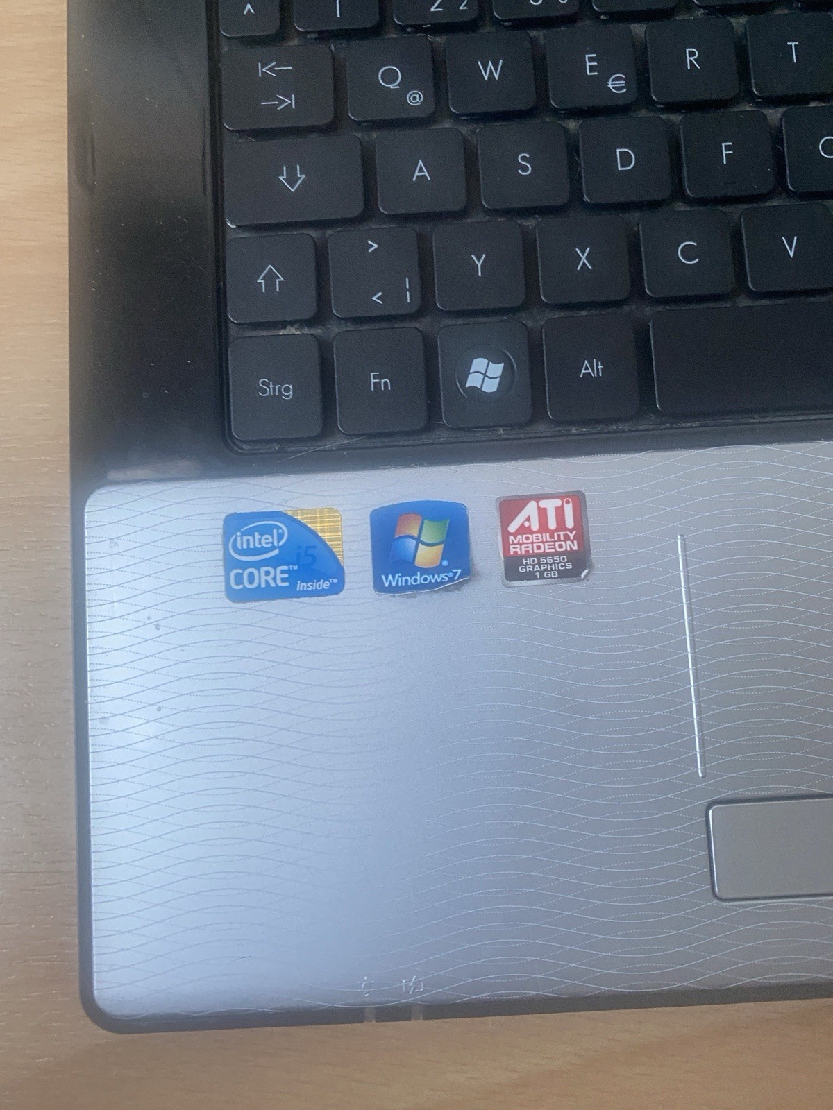 Packard Bell EasyNote NP 900 € LM Laptop/Notebook, Win7 Screen Faulty