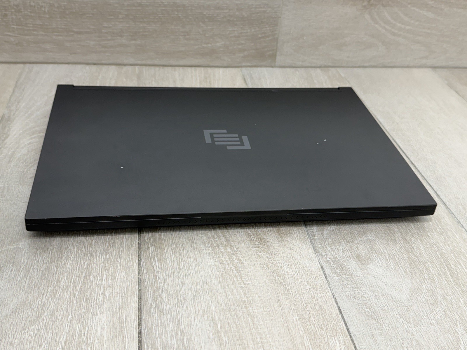 MAINGEAR Vector Pro 2 Gaming Laptop Ryzen 9 6900HX 16GB RAM 512GB SSD RTX 3070
