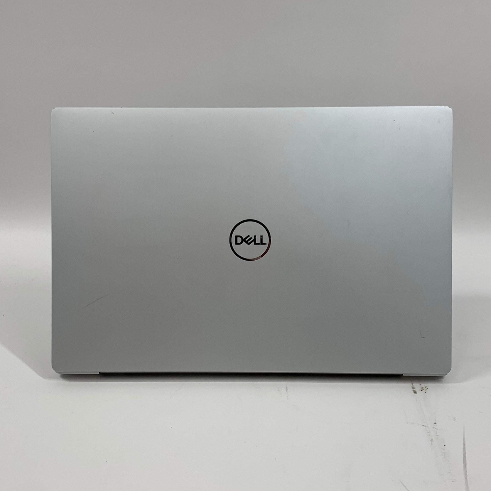 Dell XPS 9320 13.4″ i7-1260P 2.10 GHz 16GB RAM 1TB SSD