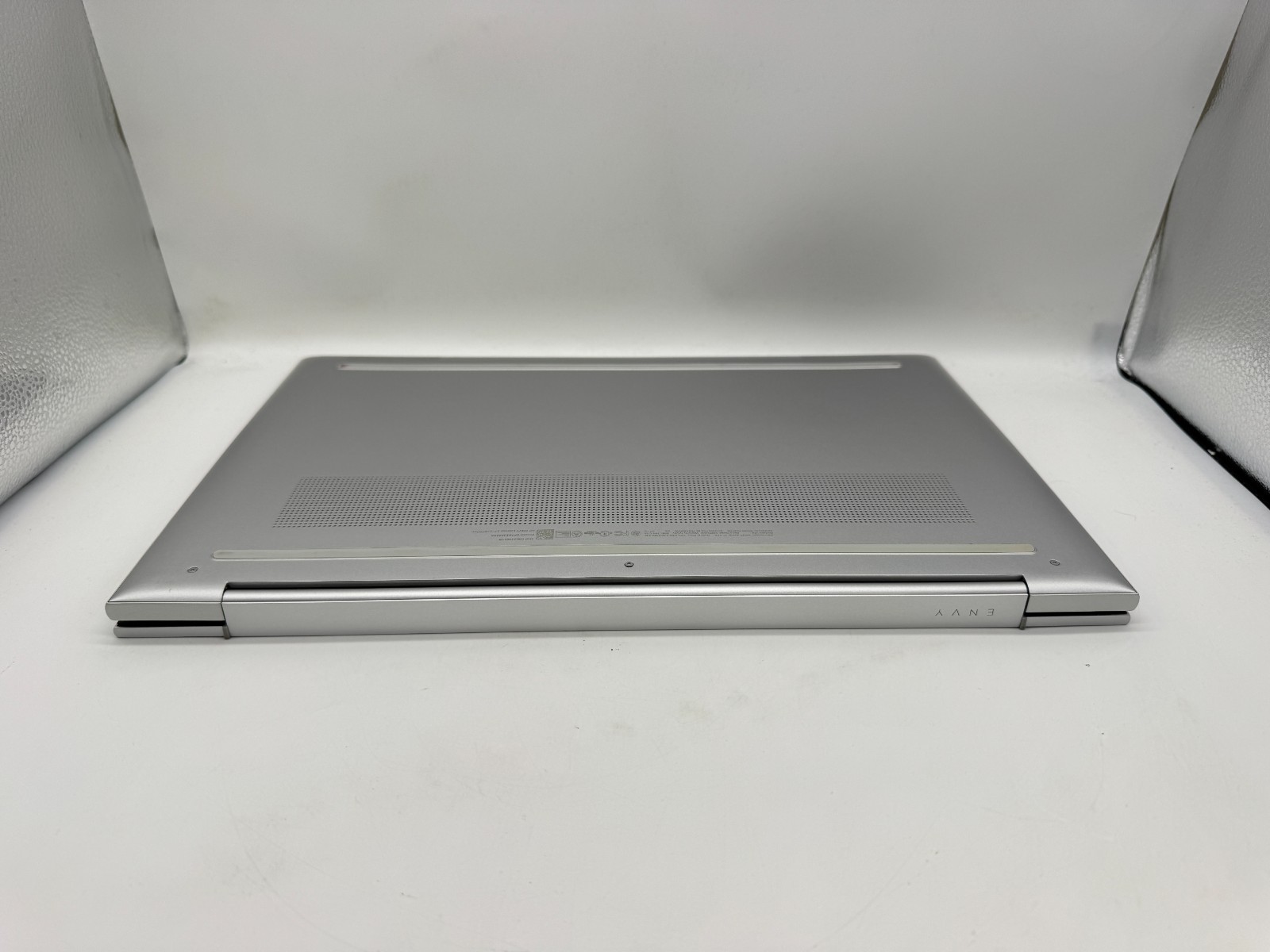 HP ENVY 17-cr0797nr 17.3″ Touch Laptop Intel Core i7-1255U 16GB 1TB SSD RTX 2050