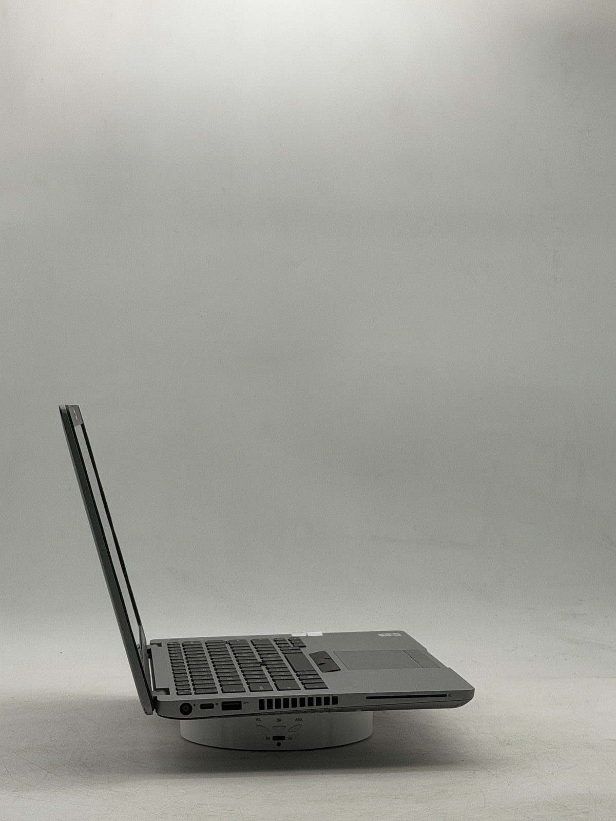 Dell Latitude (5410) 14in i5-10310U | 8GB 256GB NO OS Read