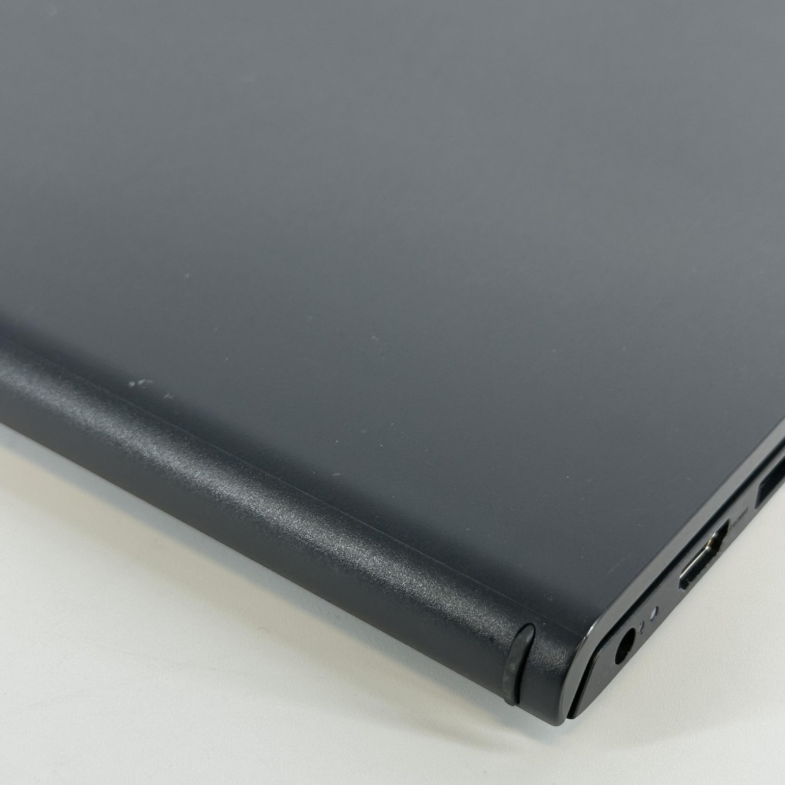 Dell Inspiron 3520 15.6 FHD TOUCH 1.3 GHz i5-1235U 8GB 512GB SSD Very Good