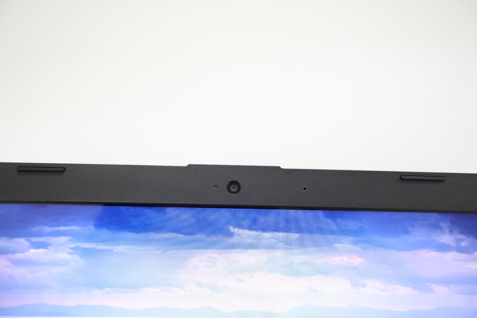 HP 15-BS158CL 15.6″ HD Intel Core i5-8250U CPU @ 1.60GHz 12GB RAM 2TB HDD Laptop