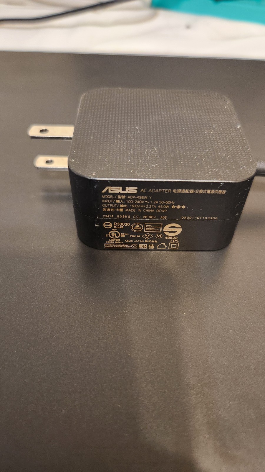 Asus Vivobook X1605za_F1605ZA FOR PARTS Comes with charger. Will not turn on.