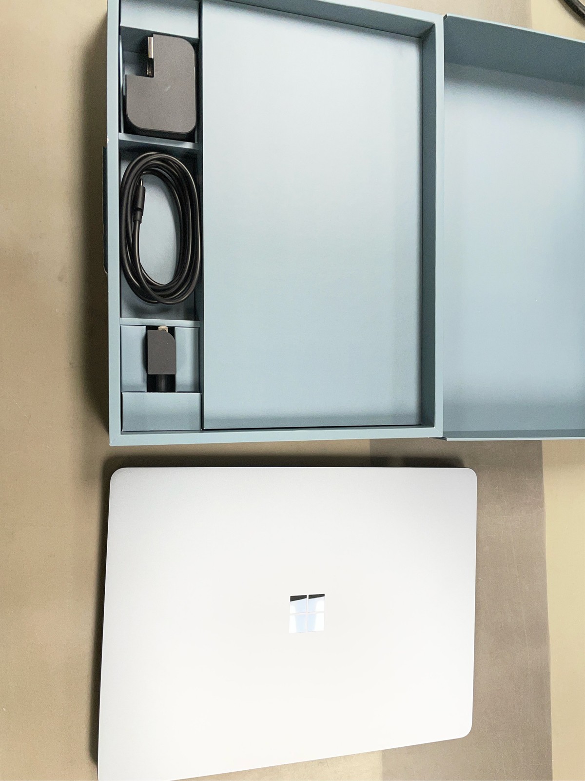 Microsoft Surface Laptop Copilot+ PC 13″ Touchscreen Snapdragon X Plus Processor