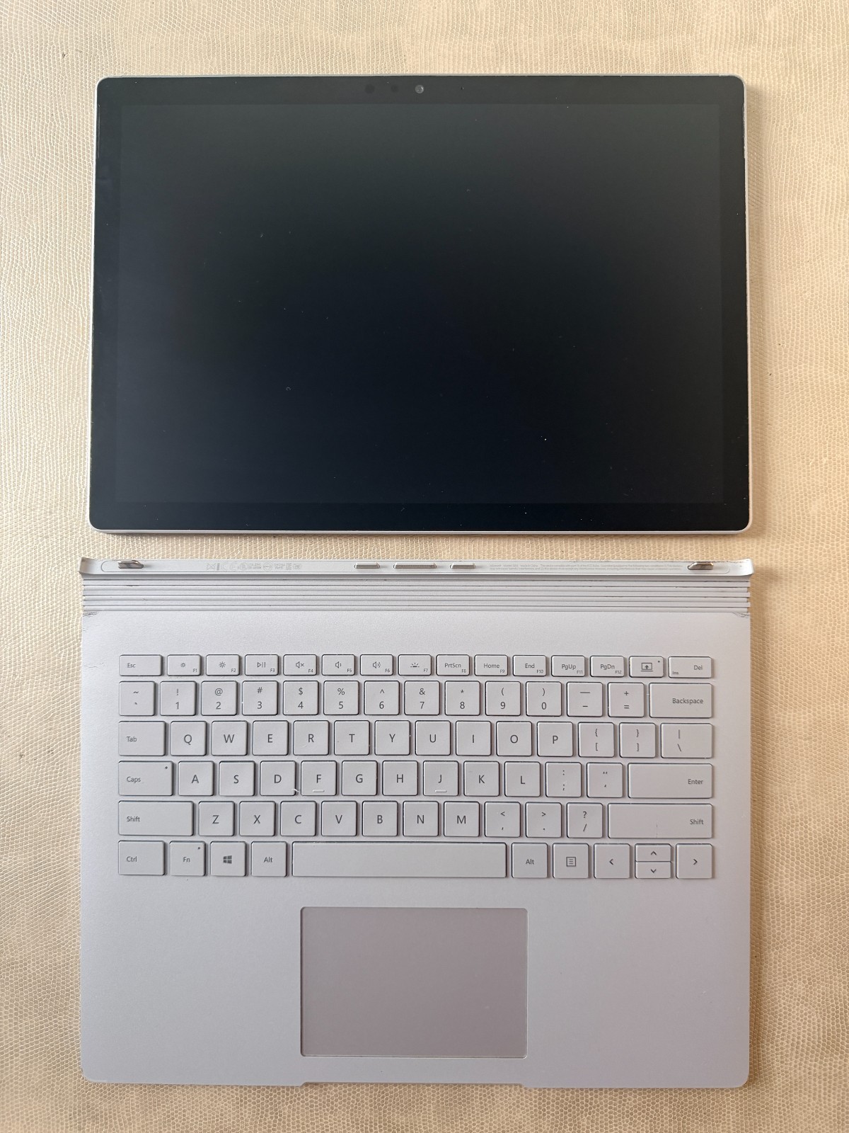 Microsoft Surface Book 2 13.5″ Laptop Core i5-7300U CPU w/ Retail Box & Charger