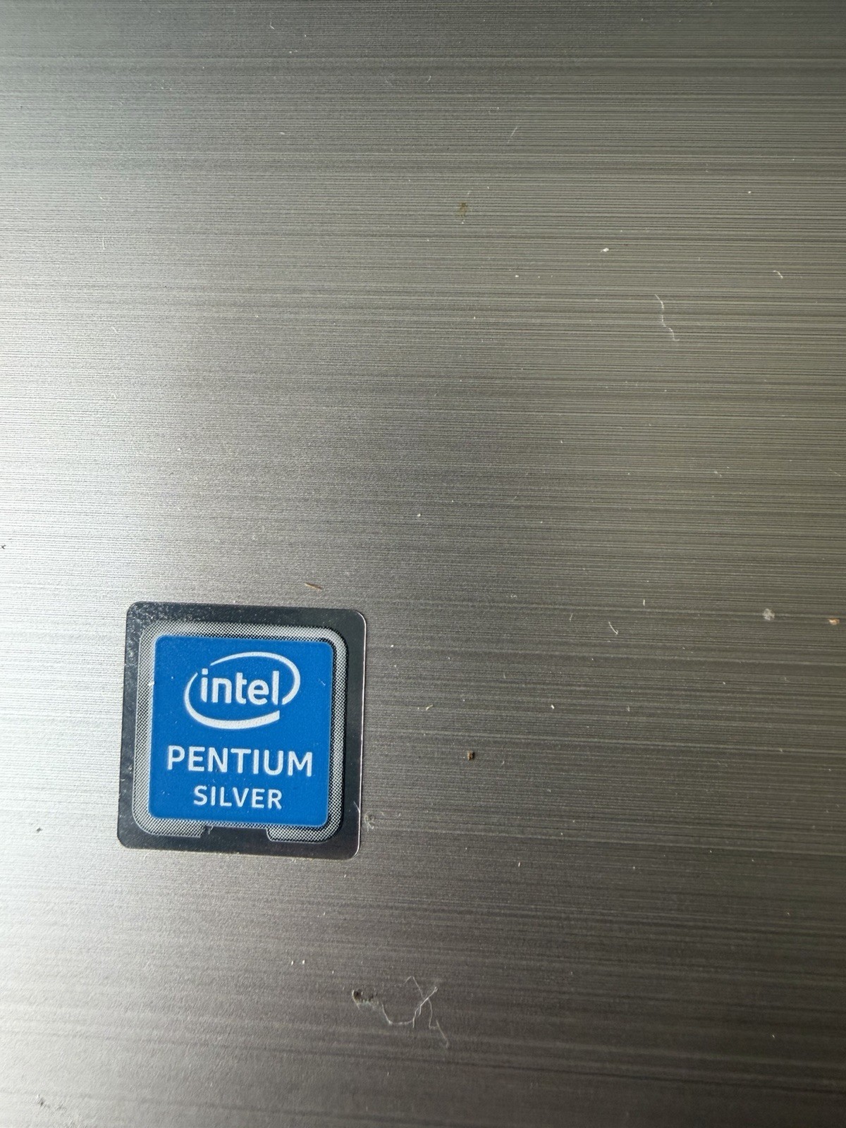 Lenovo ideapad 1 15AMN7 15.6″ Ryzen 3