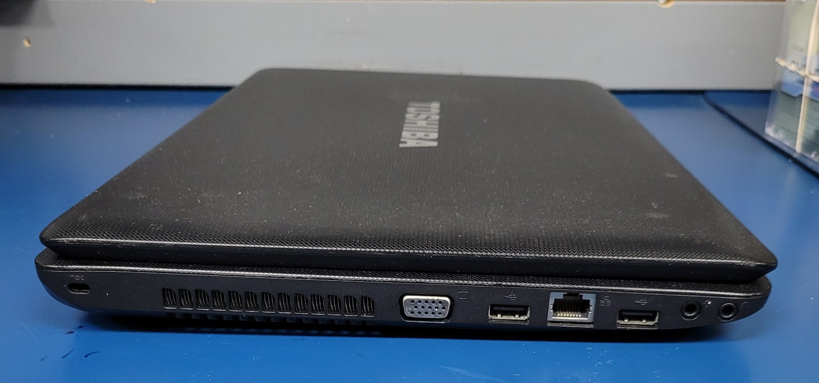 Toshiba Satellite C655D-S5236 15.6″ AMD C-50 @1.00 GHz 3 GB RAM NO HDD