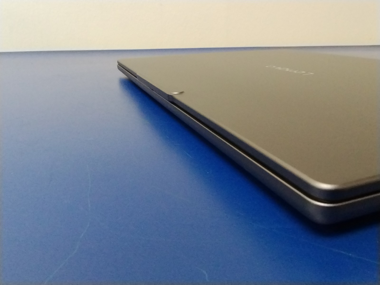 LENOVO IdeaPad Pro 5 1IAH10, Intel Core Ultra 9 285H, 2.90 GHz 32 GB, 1 TB NVMe
