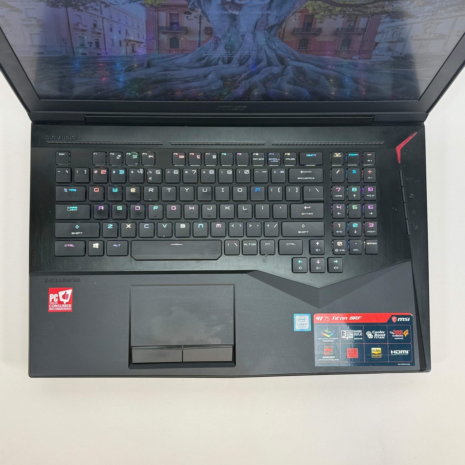 MSI Titan GT75 8RF 17.3″ i7-8850H 2.6GHz 64GB 256GB GTX 1080 Bent USB Read