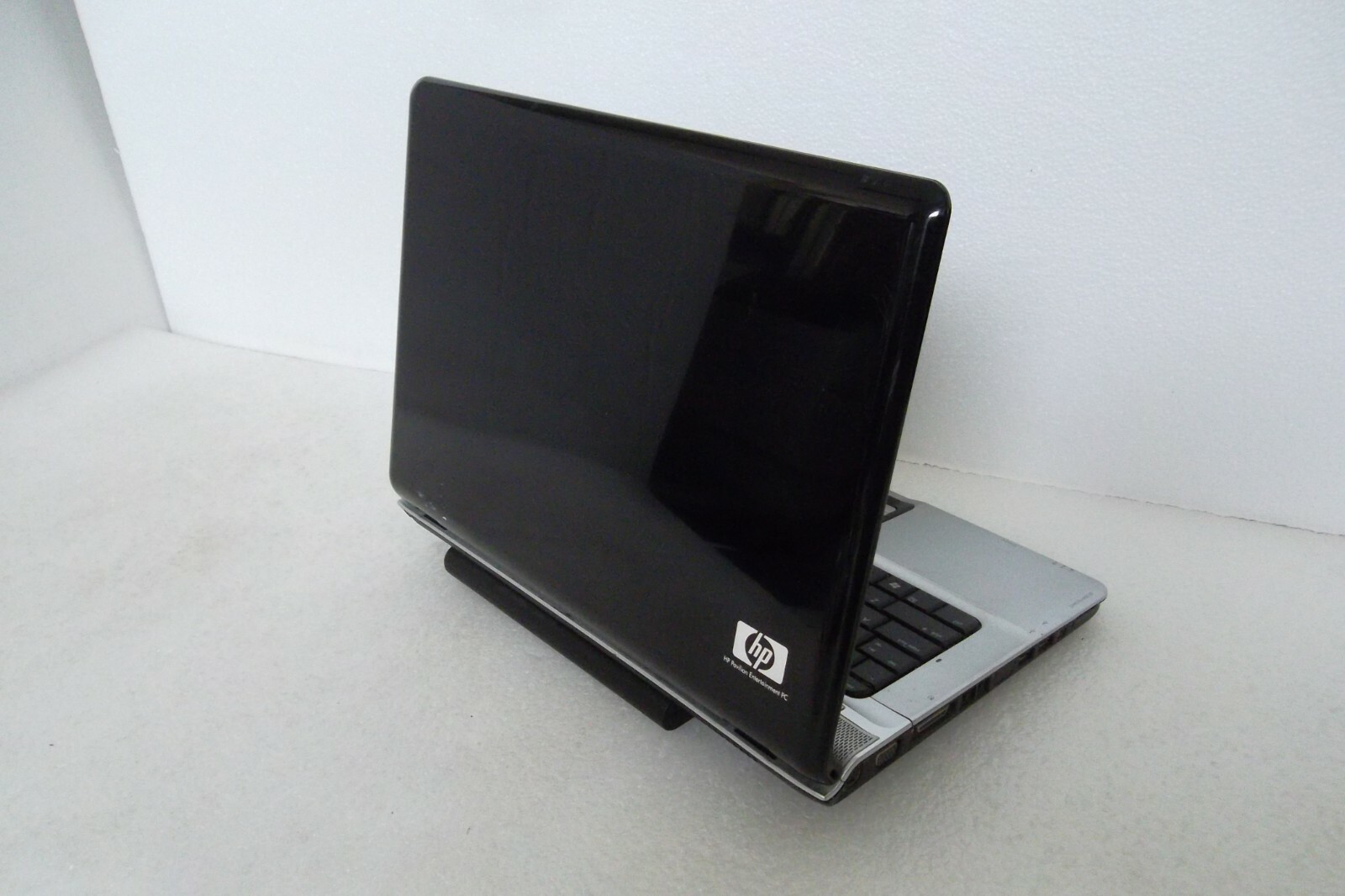 HP Pavilion dv6000 AMD Athlon X2 Dual Core TK-53 1.70GHz 4GB Wi-Fi DVD GY131UA